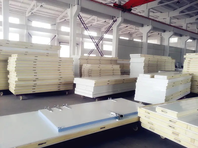 冷庫(kù)保溫聚氨脂冷庫(kù)板的優(yōu)勢(shì)有哪些